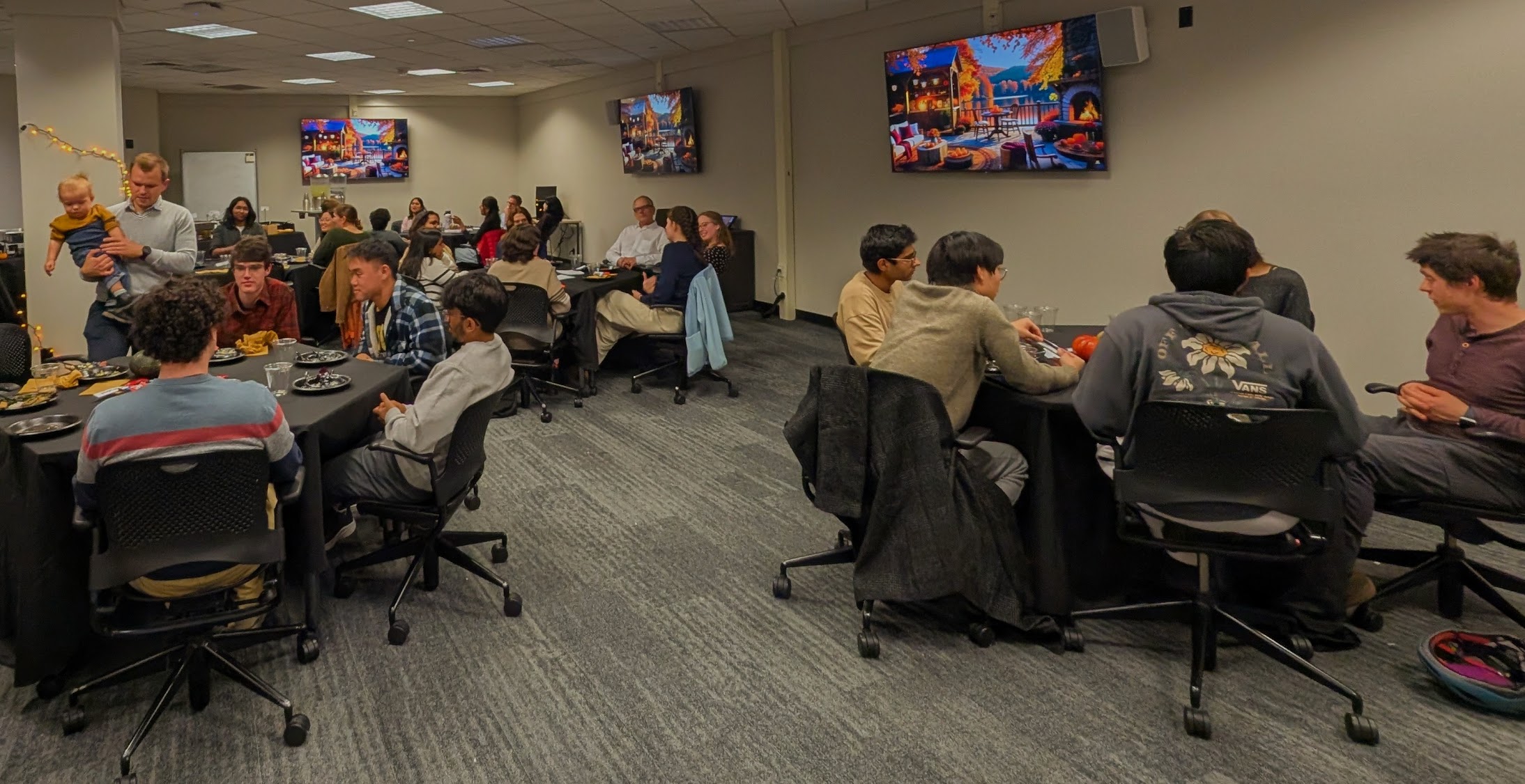 Students and faculty from the ISRA learning community sharing a meal together.